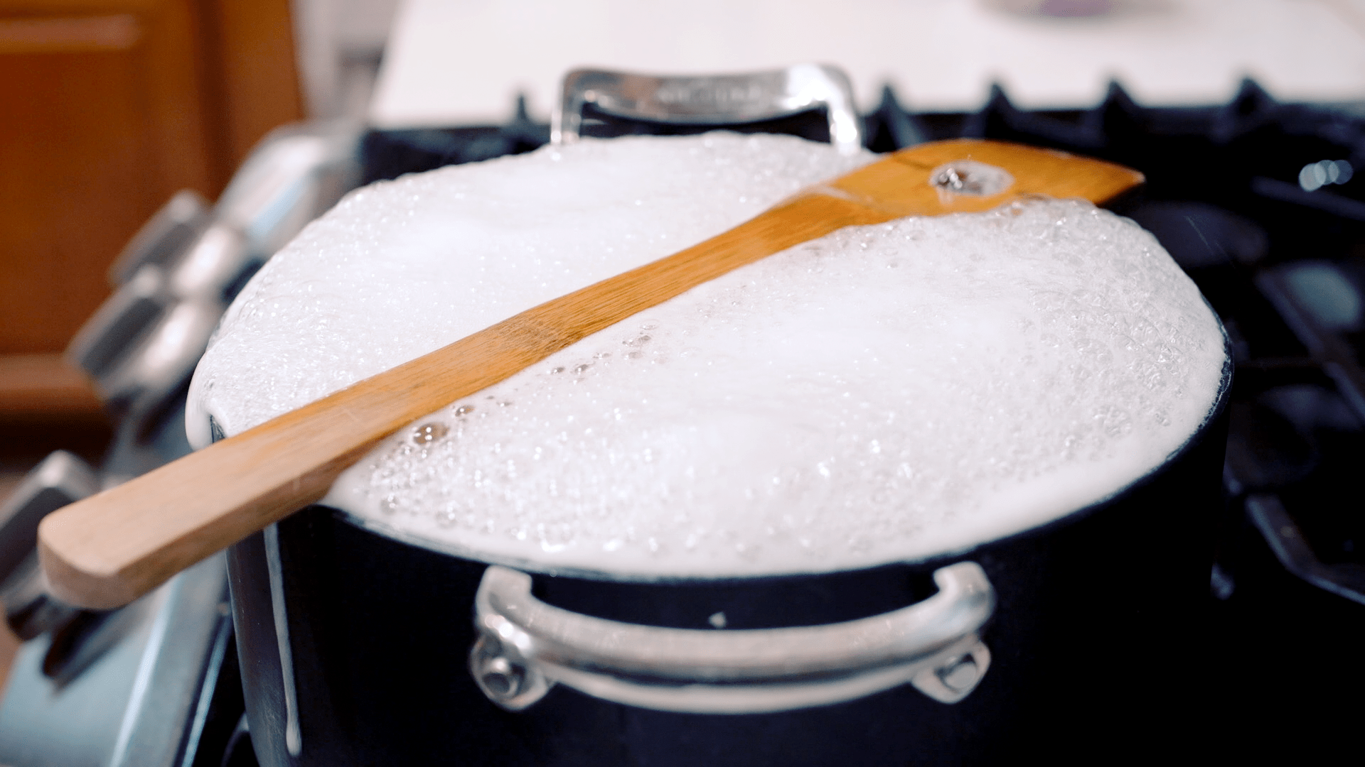 Does a Wooden Spoon Stop Boiling Over