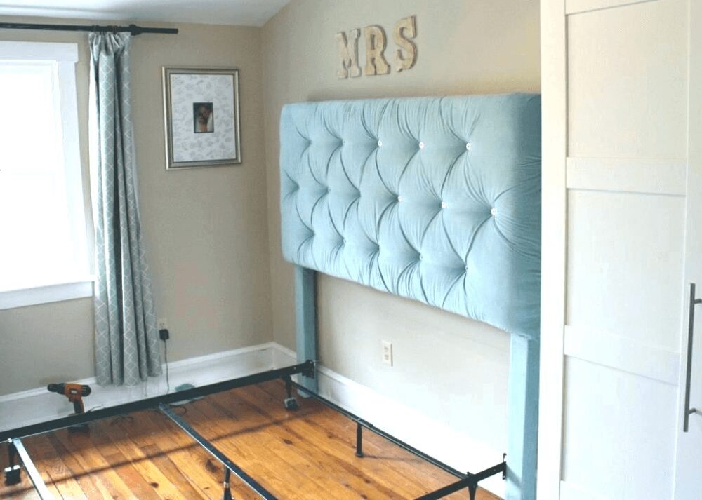 How to Attach a Headboard to a Bed Frame