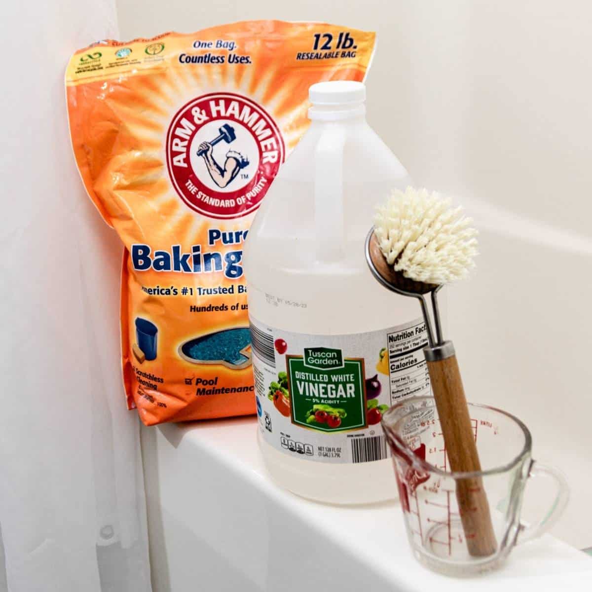 How to Clean Bath Mats With Suction Cups
