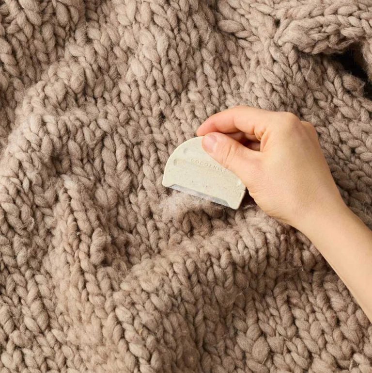 How to Get Fuzz off Blanket
