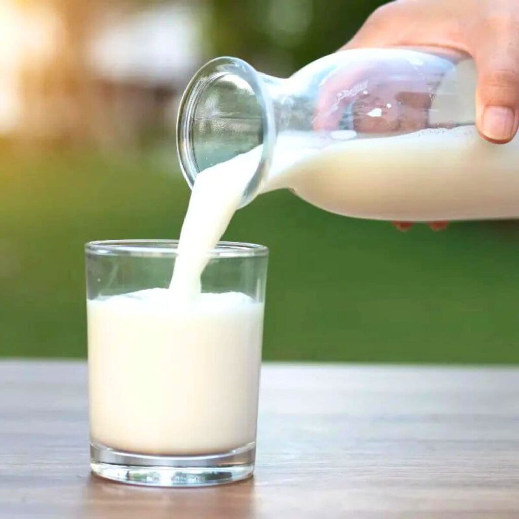 How to Scald Milk in the Microwave